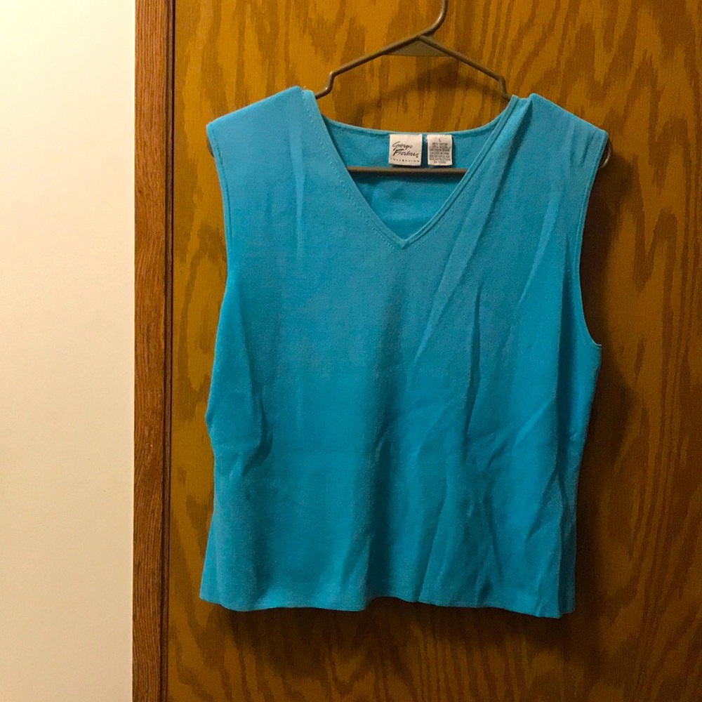 Sleeveless Blue Large Shirt